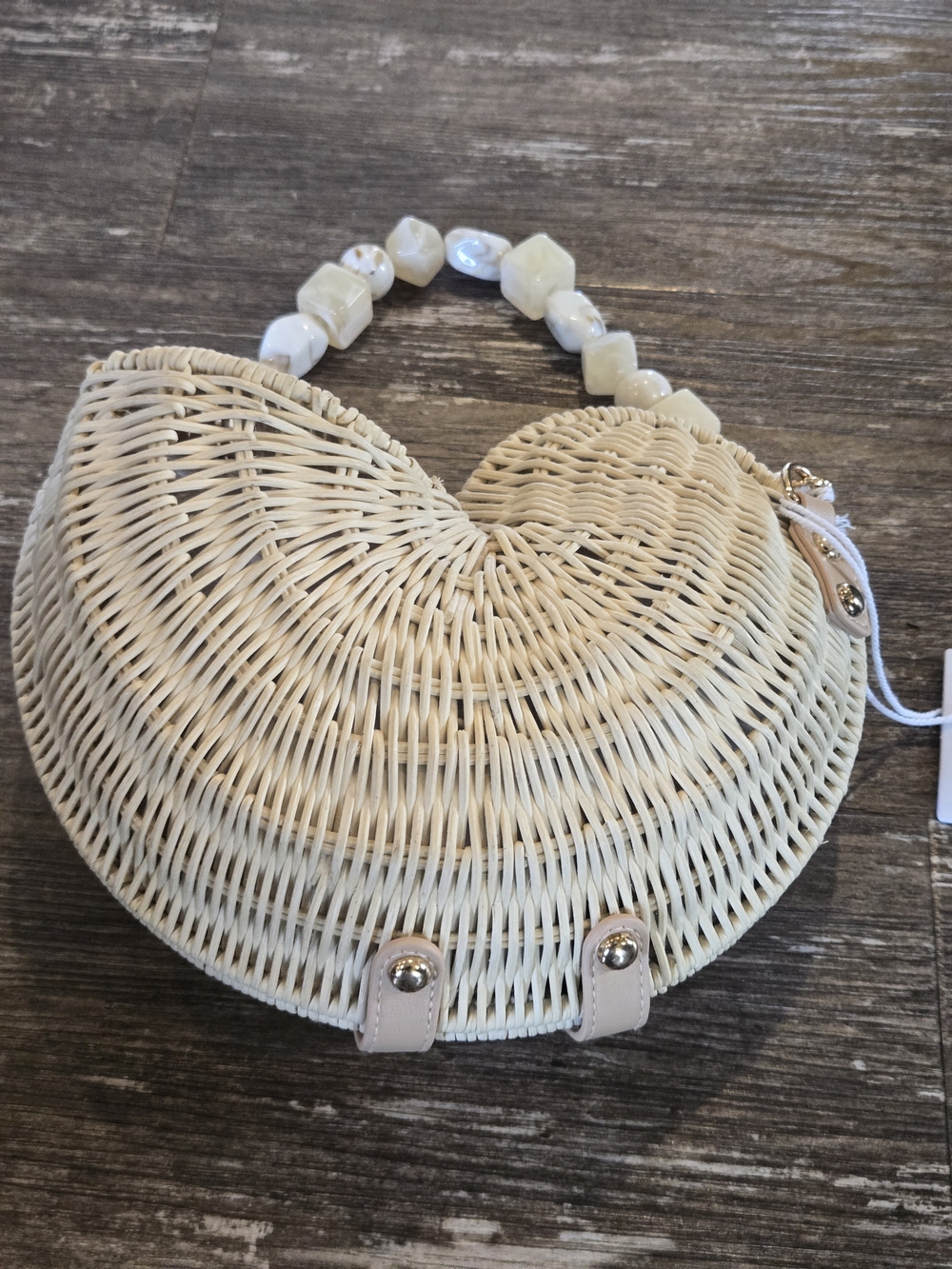 Viral Haute Hippie Wicker Conch Shell Purse - Picture 8 of 8